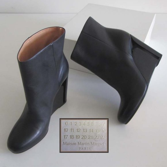 new MAISON MARTIN MARGIELA cutout wedge booties 39 1/2 - Picture 1 of 10